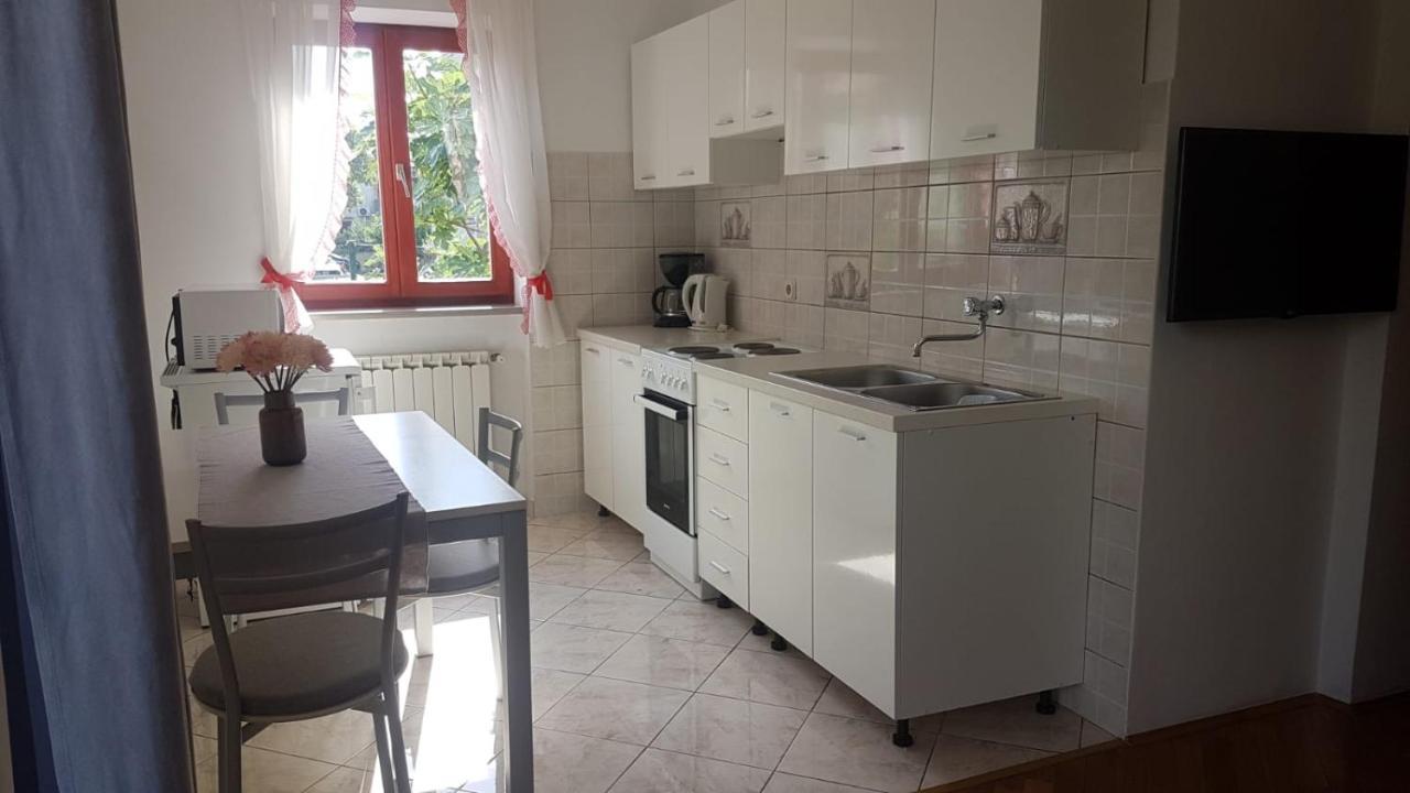 Maria Mare Apartment Rovinj Exterior photo