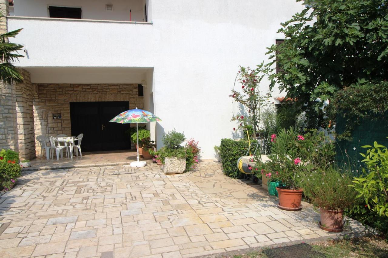 Maria Mare Apartment Rovinj Exterior photo